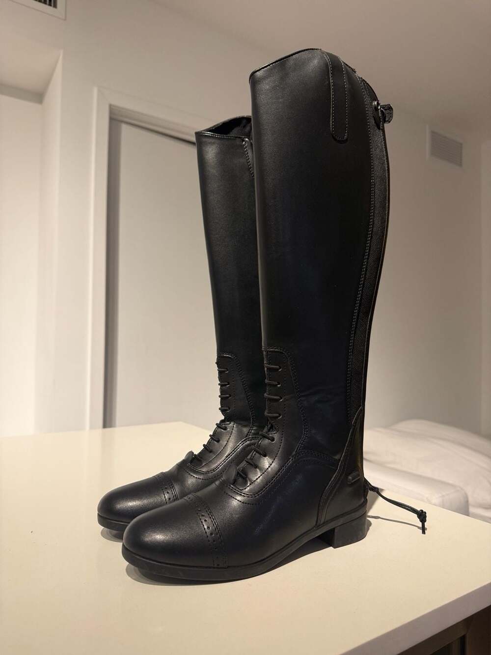 Saxon Syntovia Field Boots Black Size 7.5 Regular Height Slim Calf